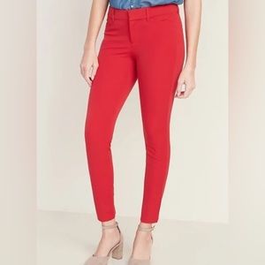 Red Old navy ankle length pixie skinny pant
